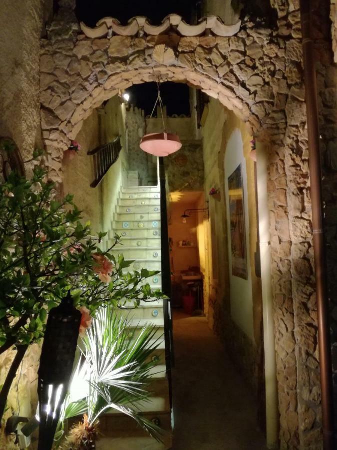 Casa Vacanze Mediterraneo Villa Тре Фонтане Екстериор снимка