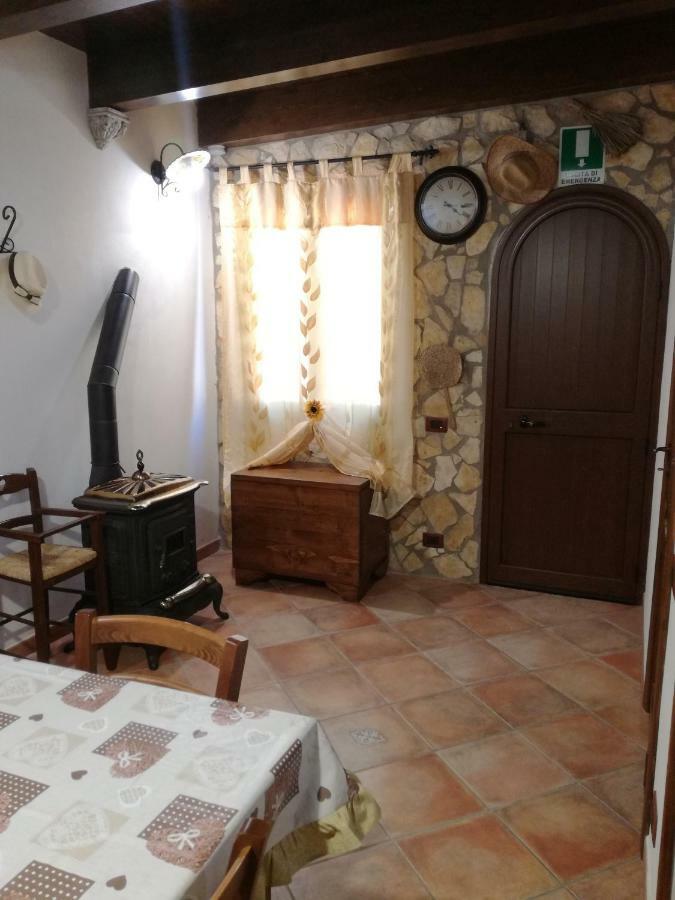 Casa Vacanze Mediterraneo Villa Тре Фонтане Екстериор снимка
